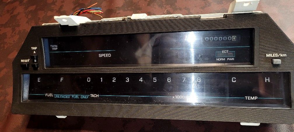 Toyota Cressida Digital Cluster