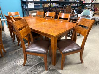 KLAUSSNER Urban Craftsman Solid Wood Extension Table w/ 8 Chairs