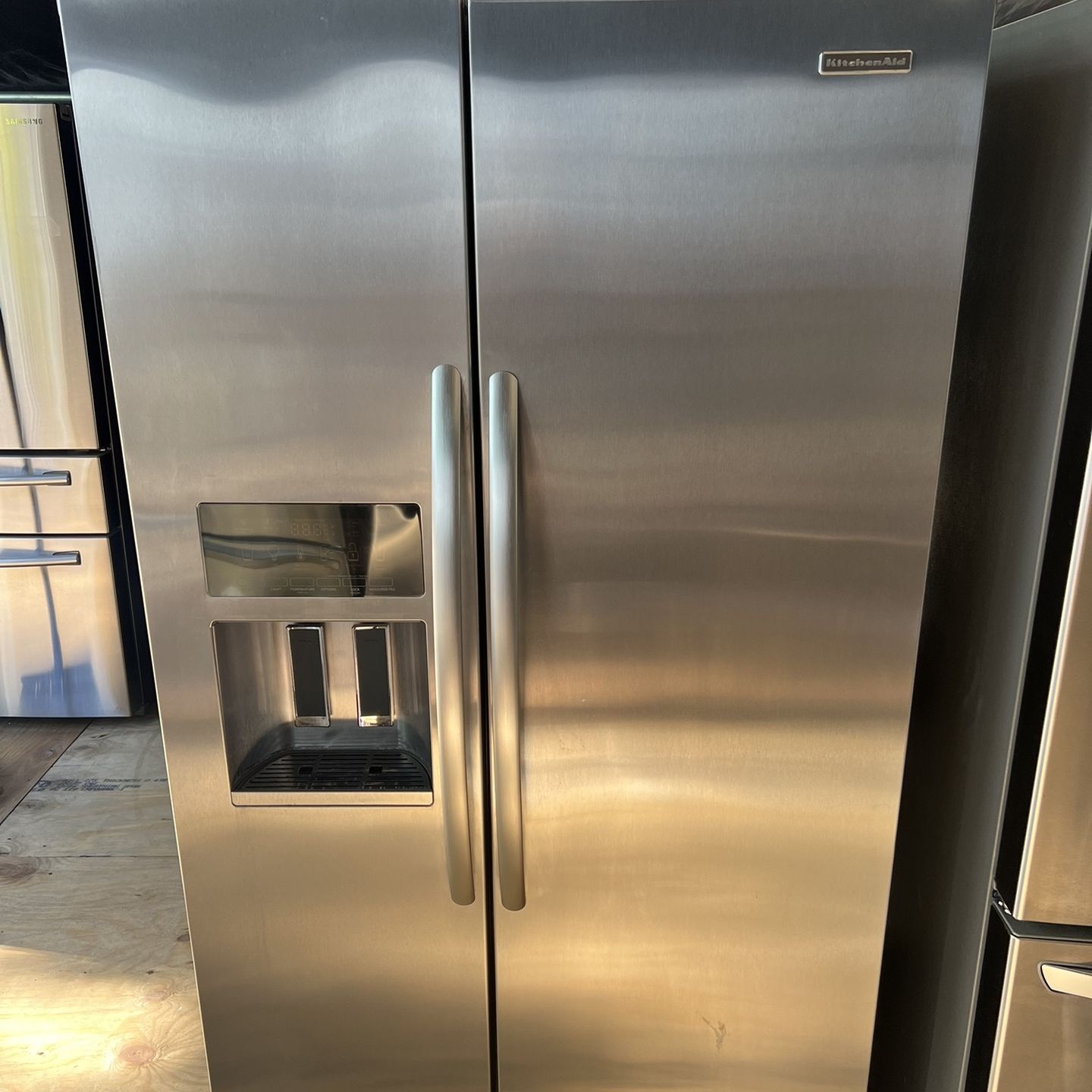 Kitchenaid Side/side Refrigerator   60 day warranty/ Located at:📍5415 Carmack Rd Tampa Fl 33610📍