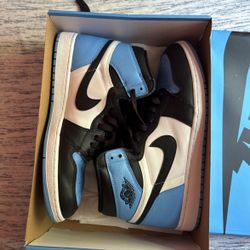 UNC toe Jordan 1 