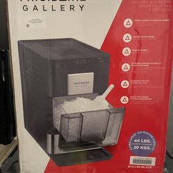 Frigidaire Gallery Ice Maker BRAND NEW!!