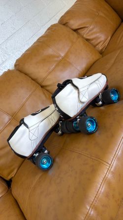 Roller skate