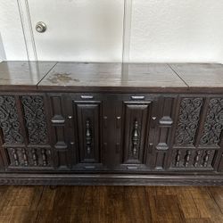 Stereo Desk With Speaker Inside 