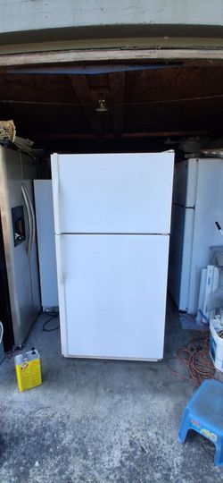 Whirlpool White Refrigerator - Can Deliver