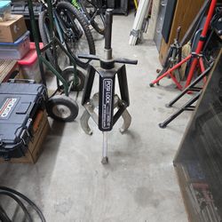 POSILOCK MODEL 116 GEAR/BEARING PULLER.
