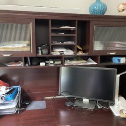 Huge Office Desk With hutch
