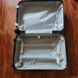 Used Blue Hard Shell Suitcase 