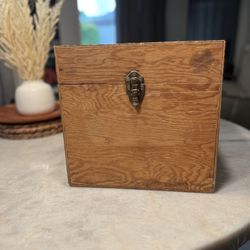 Antique Vintage Wooden Handmade Storage Box Container Hinged Lid