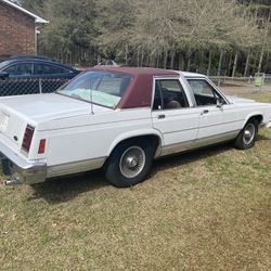 1985 Ford Ltd Crown Victoria