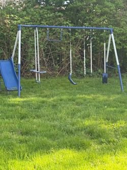 Swing set