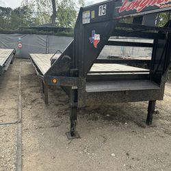 2018 30 foot Longhorn Trailer