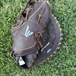 Easton Prowess First Baseman’s Baseball Glove 12.5 PFP3 RH