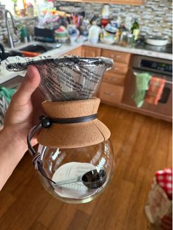 ☕ New Bodum 8-Cup Pour Over Coffee Maker – Glass Carafe with Cork Collar