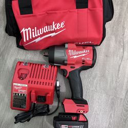 Milwaukee Fuel M18 1/2 Impact Wrech With Battery 5.0 and Charger Brand New (Firm price) ❌no Offer❌