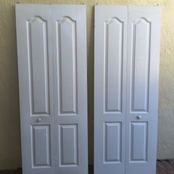 30" X 80" 4-Panel Bifold Closet Door 