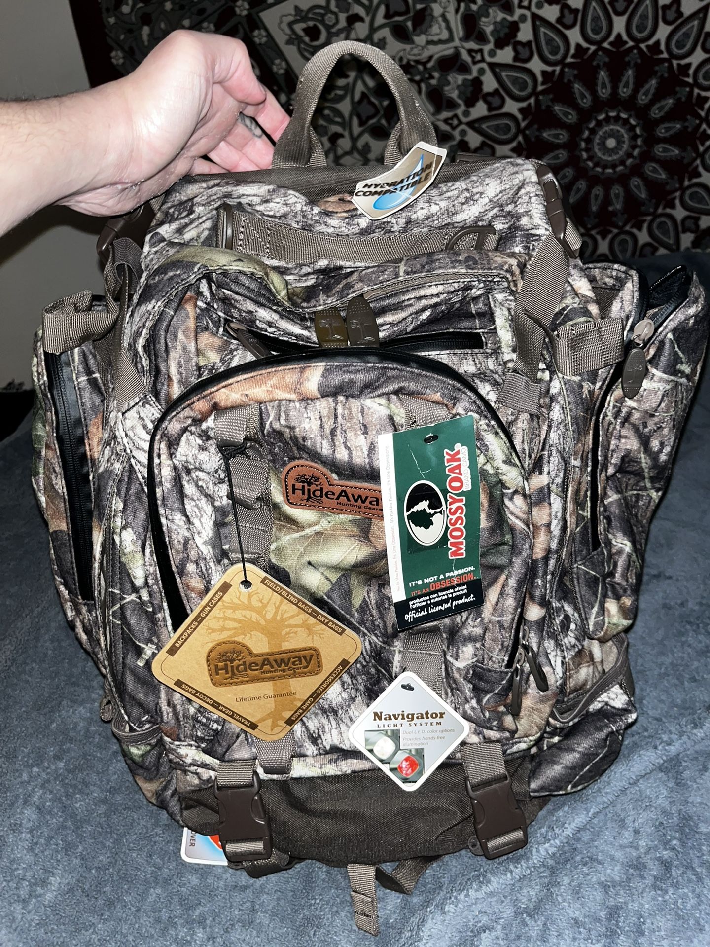 Hideaway Hunting Gear Mossy Oak