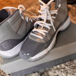 Jordan 11 Cool Greys Grade School Size 5