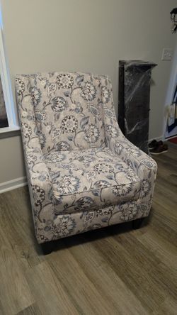 Wing Back Accent Chair