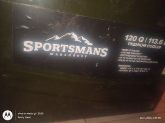 Sportsman's Cooler    *****VERY BIG**** O. B. O. 