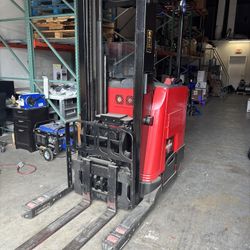 Stand On Lift 750-DR32TT
