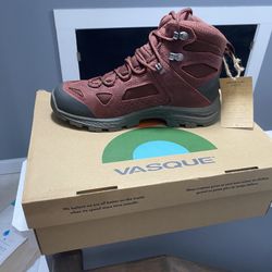 Vasque Women Hiking Boots