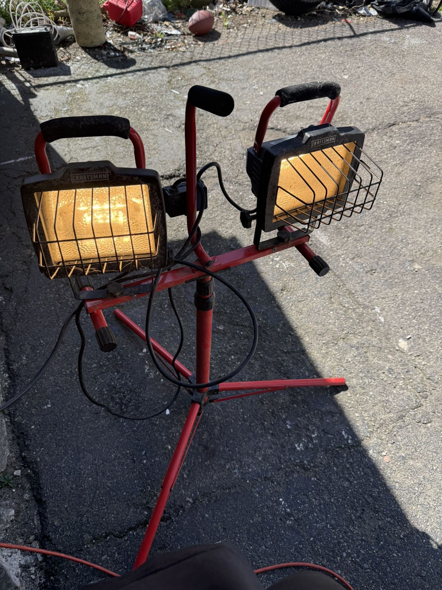 Craftsman Tripod Light