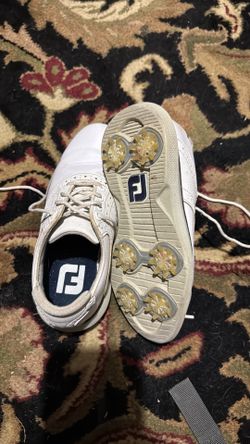 Kid’s FootJoy size 1M Golf shoe
