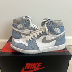 Jordan 1 Retro high ( Hyper Royal Smoke Grey)