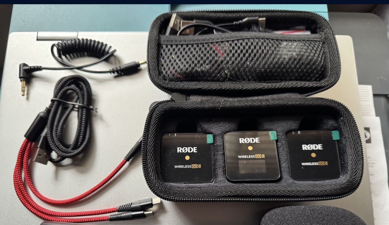 Rode Wireless Go II Microphone Recording Set With Accessories