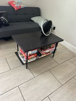 Room Essentials Coffee Table