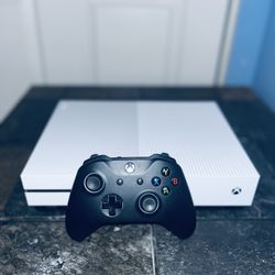 Xbox ONE S Console & Black Controller 