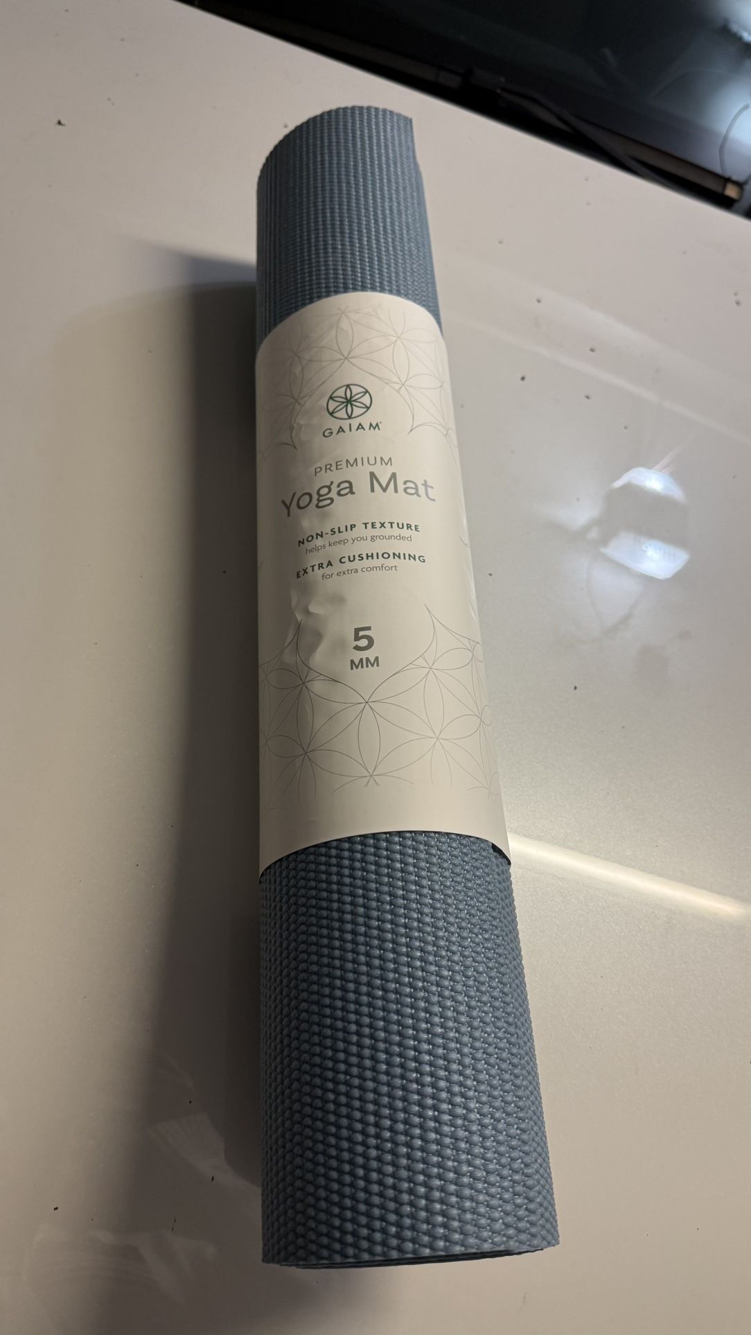 Brand new yoga mat For Sale