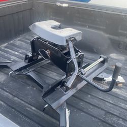 5th Wheel Tow Hitch