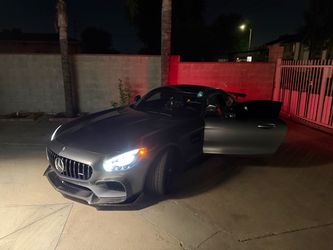 2017 Mercedes-Benz AMG GT