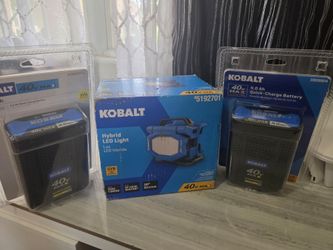 Kobalt 40v hybrid led light with 2 40v batteries 4ah and 2ah