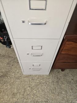 File Cabinet. No Key.