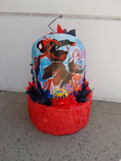 HARMOSPHERE Reuzen Spinnenpiñata – Rood/zwart Superheldenthema, XXL Formaat, Compleet Met Stok En Blinddoek, Voor Verjaardag, Halloween En Escape Games