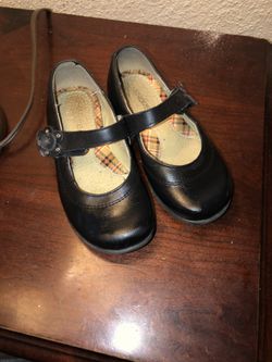 Zapatos de niña buenas condiciones número 11y medio