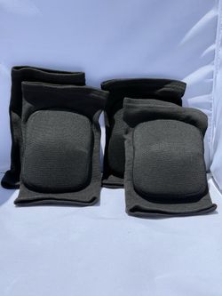 Knee pads sizes Small and Medium
