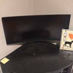 LG Curved Monitor 