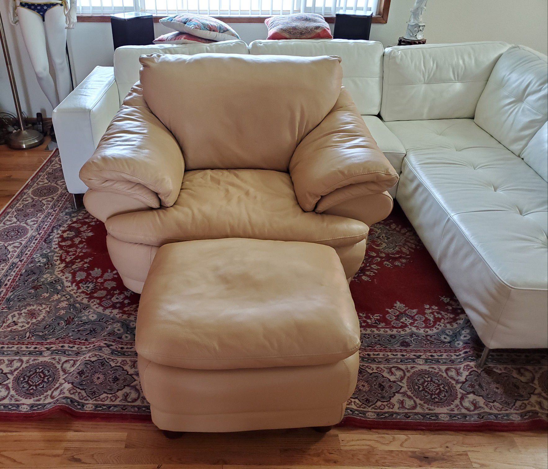 (Sale pending)Lovely & Comfortable Oversized Full Grain Leather Chair with Ottoman