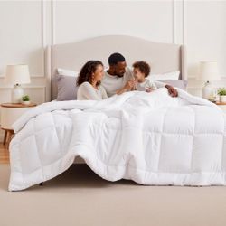 Bedsure Comforter Duvet Insert - Quilted Comforters Oversized King Size, All Season Duvet, GentleSoft Down Alternative Bedding, with 8 Tabs, Gifts for