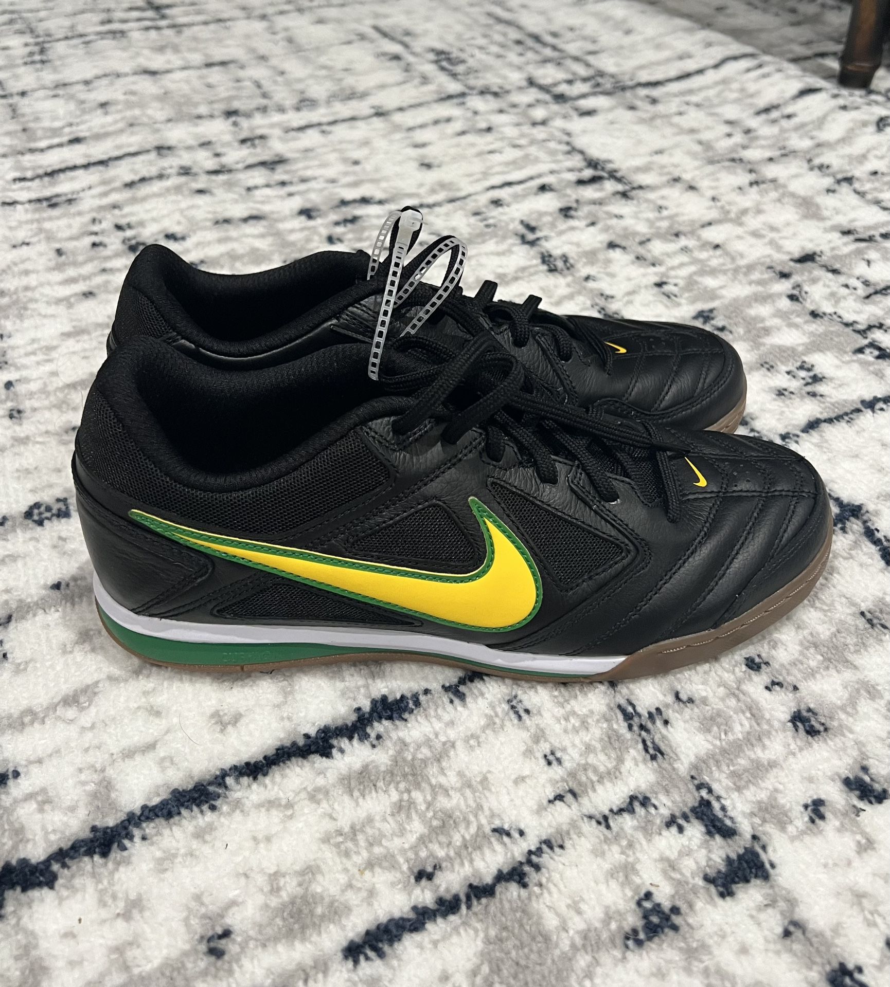 Nike Men’s Gato Black