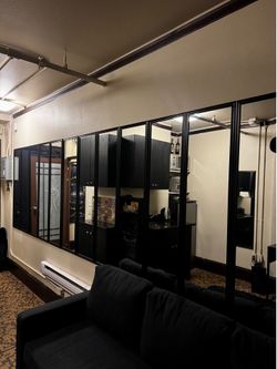 Mirror wall