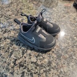 Baby Nikes Size 5c