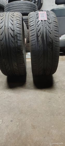 PAIR OF 255/30/22 DELINTE WHEELS AND TIRES MOUNTED AND BALANCED