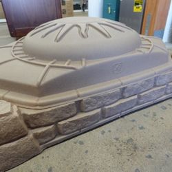 Step2 Naturally Playful Plastic Sandbox with Cover