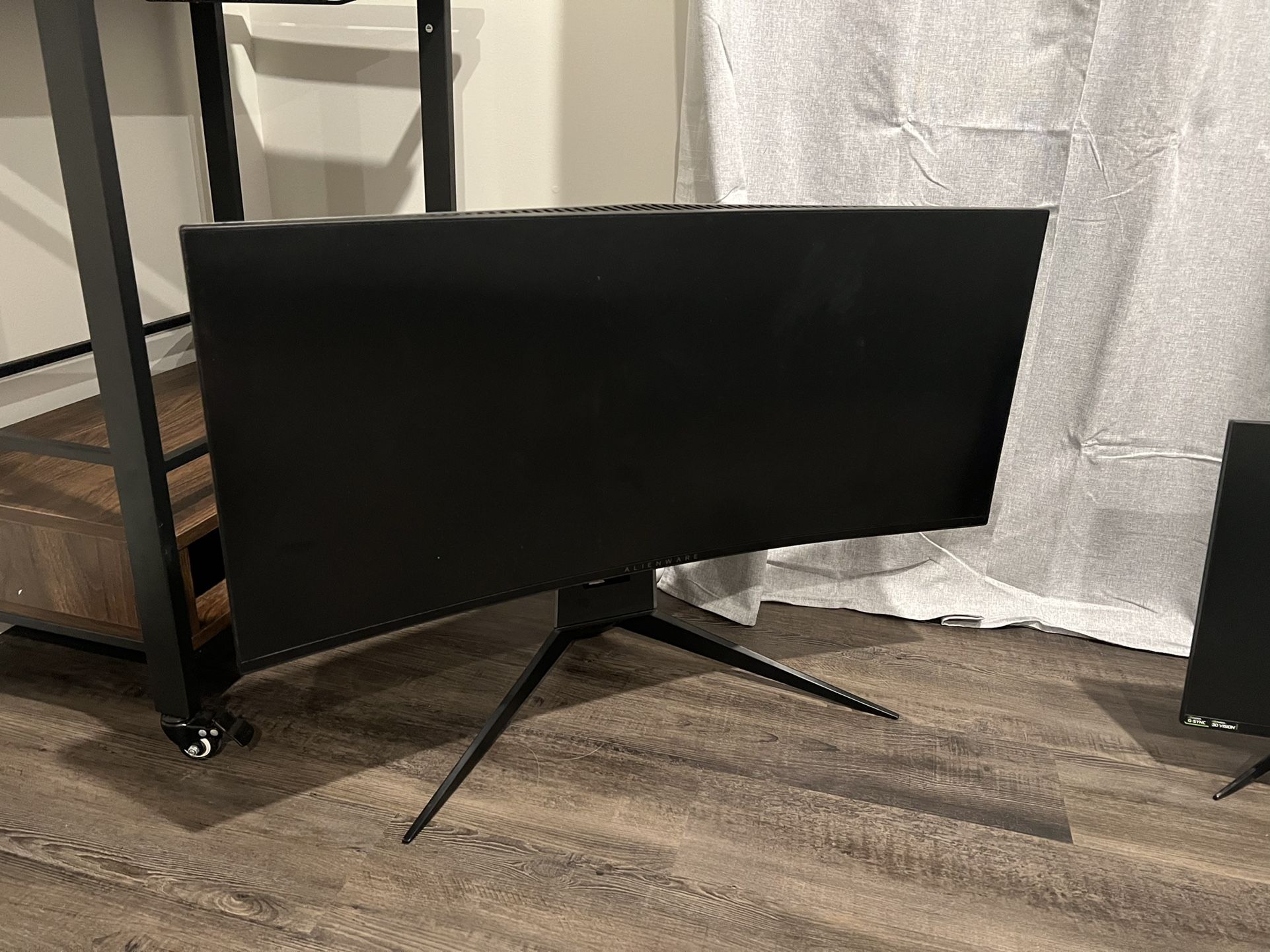 Alienware 34” Gaming Monitor