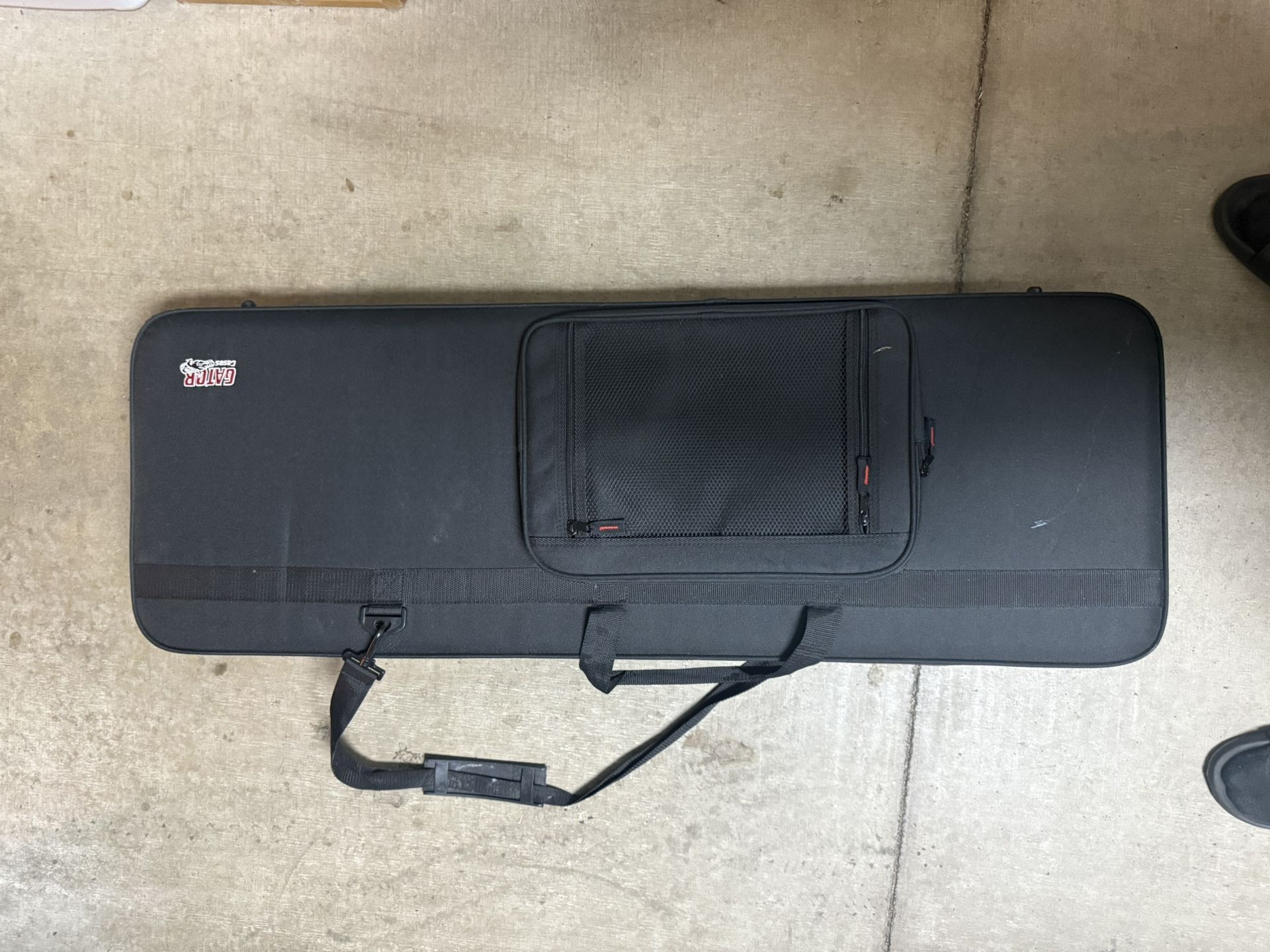 Gator Lightweight Guitar Case