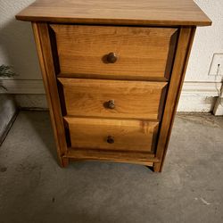 3-Drawer Wood Side Table/Nightstand
